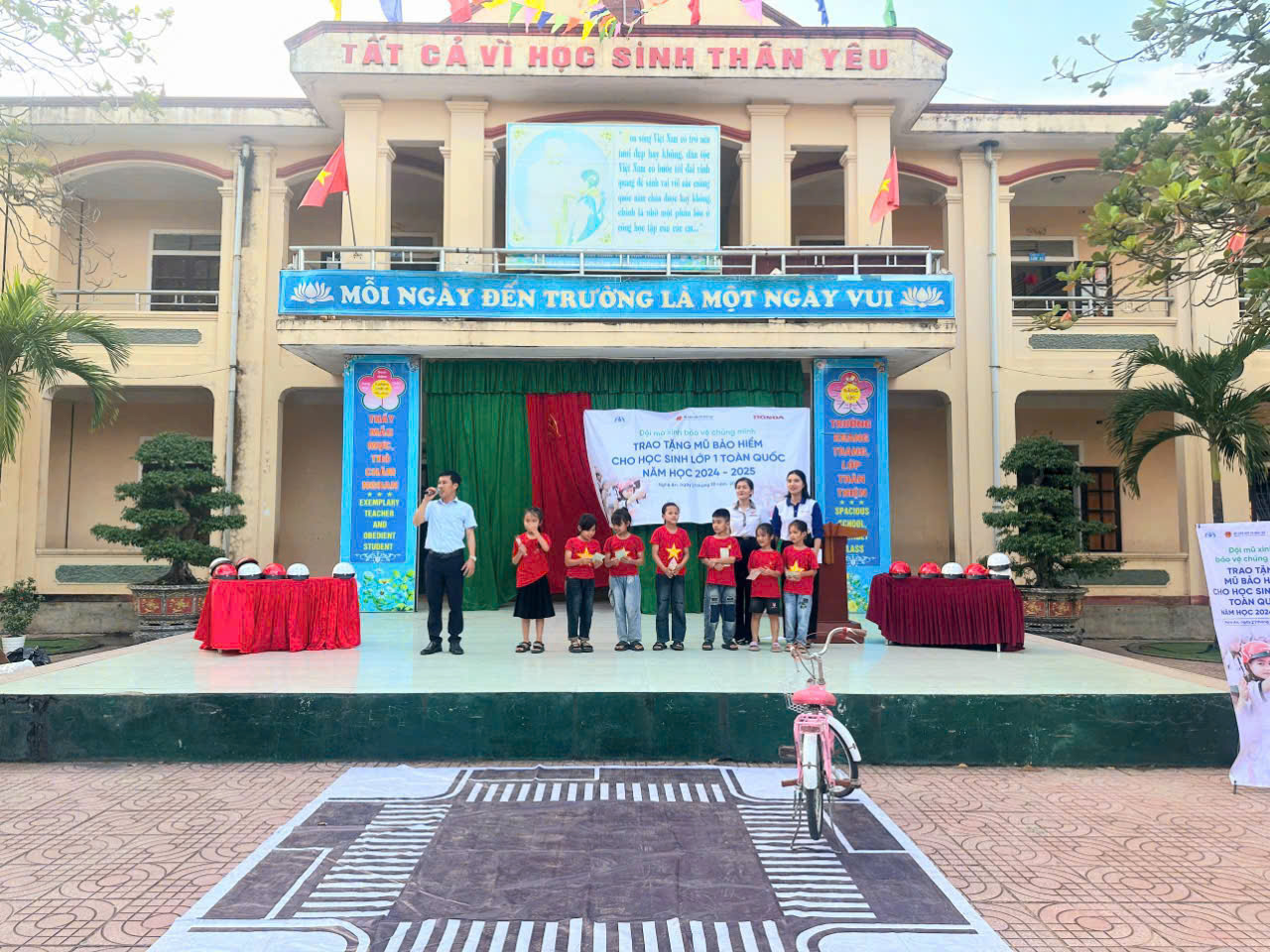 z5957060440044 c56dbad8f1e7f7beeb2d6bd96b88d2d3